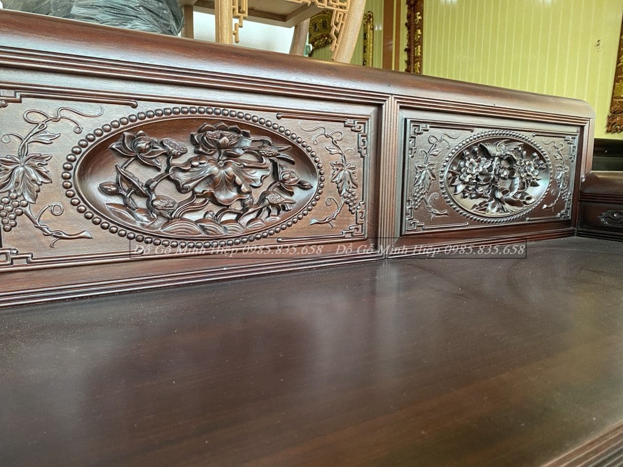 Trường kỷ sen vịt